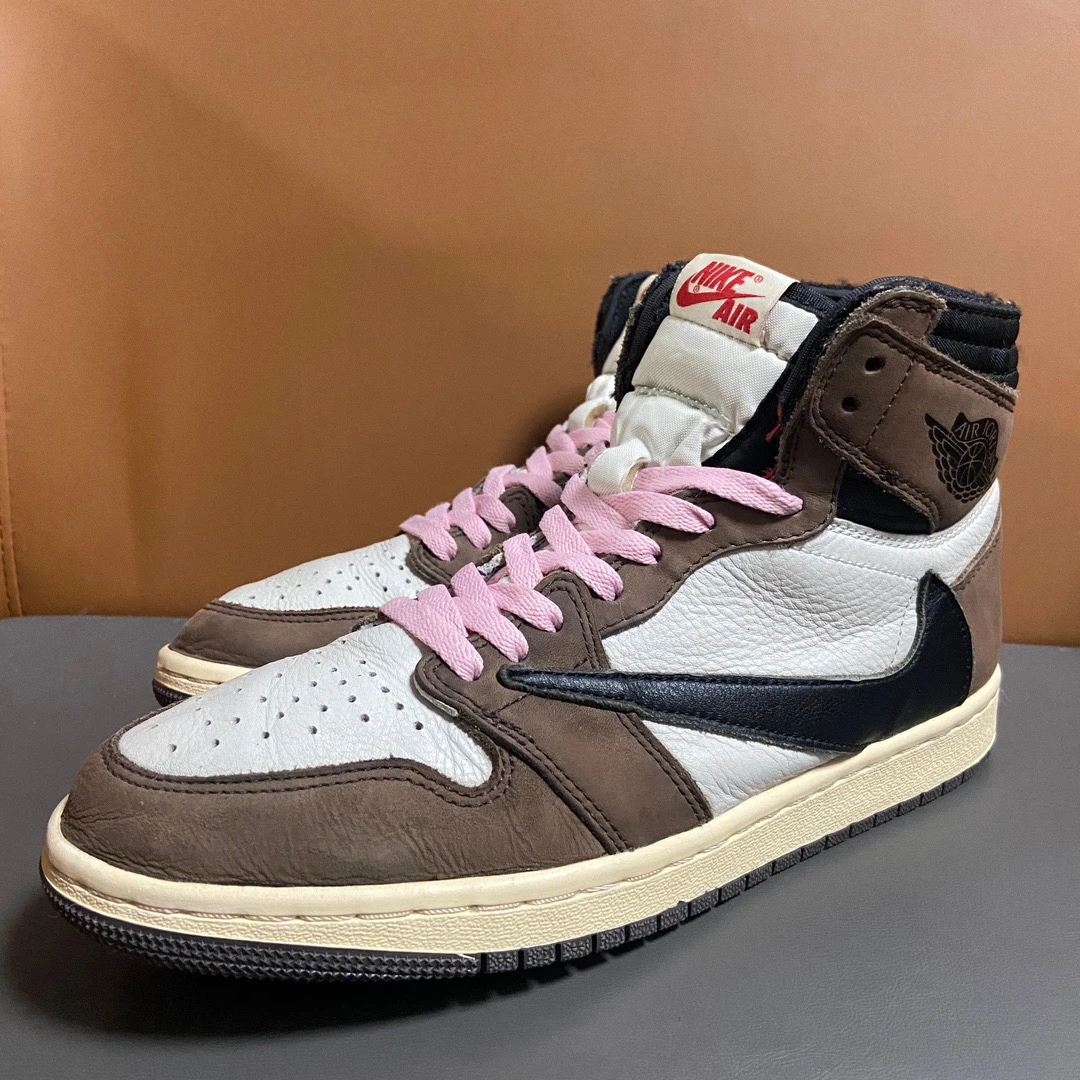 休闲鞋 98新 AJ1倒钩初代 43码 无原盒 K1801