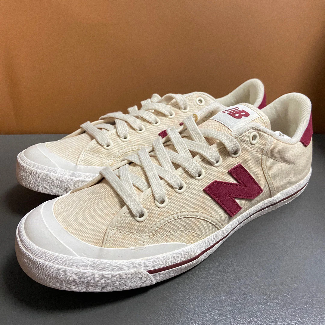 板鞋 全新 New Balance 米白 44码 原盒 鞋盒破碎 Q0502
