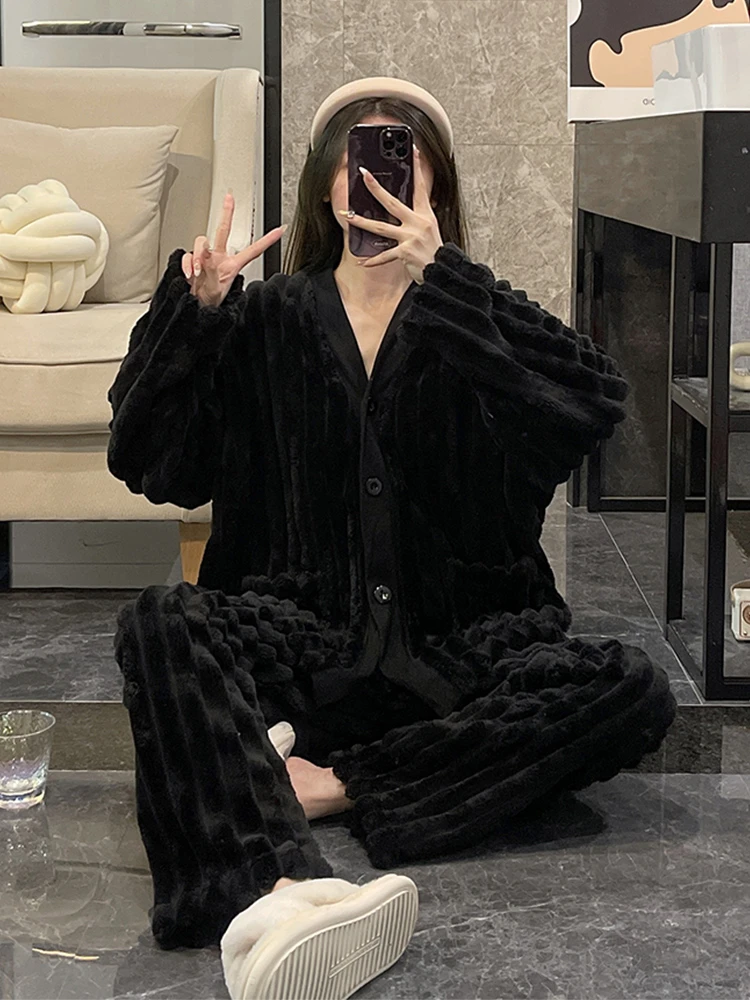 小香风珊瑚绒睡衣女款秋冬季网红黑色高级感加厚保暖两件套家居服