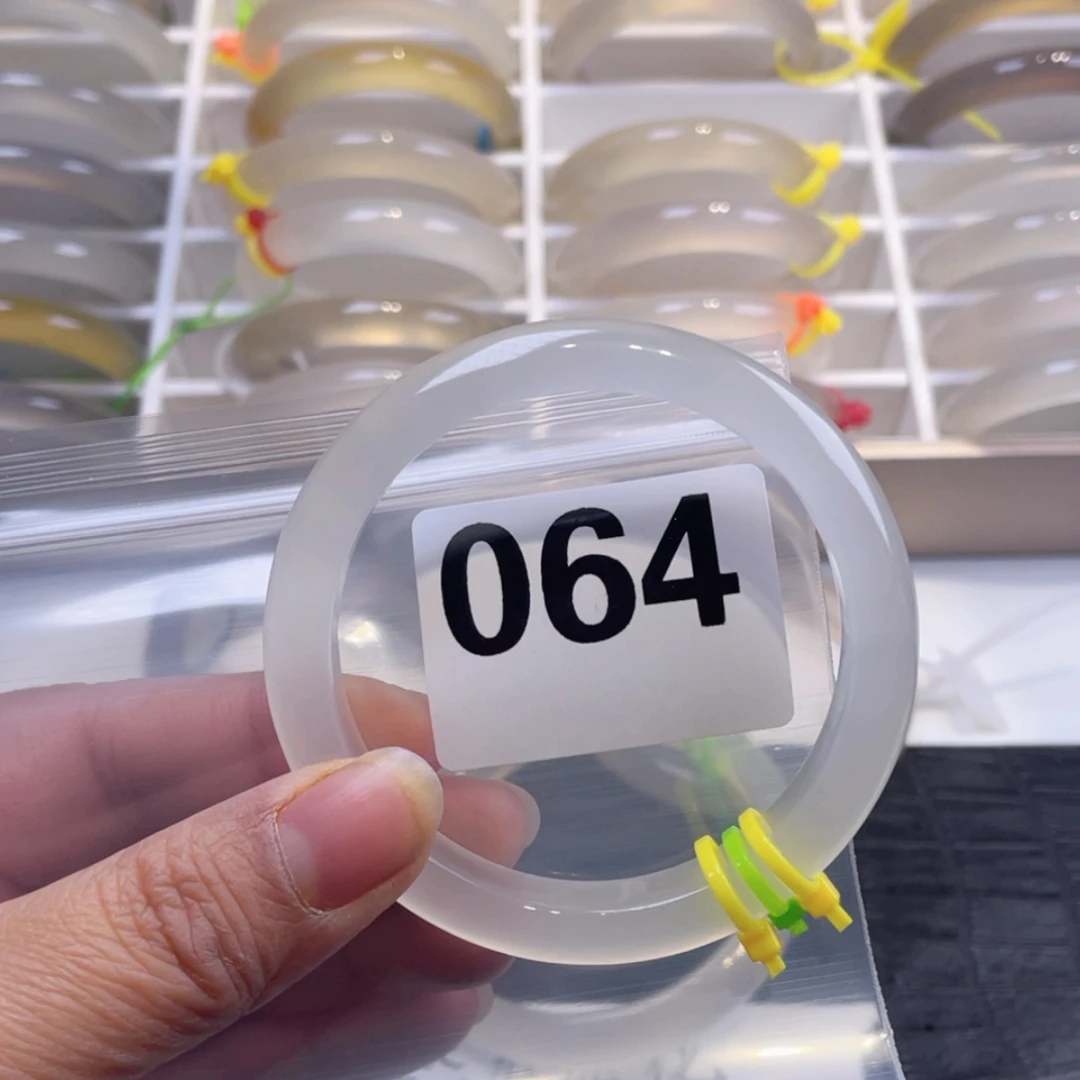 【闪购商品】玛瑙/玉髓手镯未镶嵌