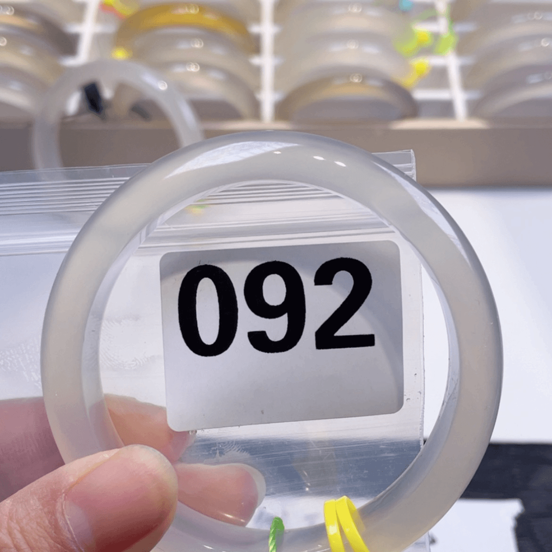 【闪购商品】玛瑙/玉髓手镯未镶嵌