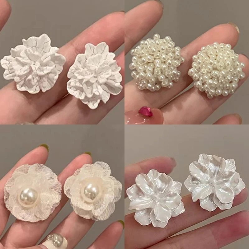 法式高级感花朵耳环女2024年新款耳钉小众设计感百搭气质耳饰