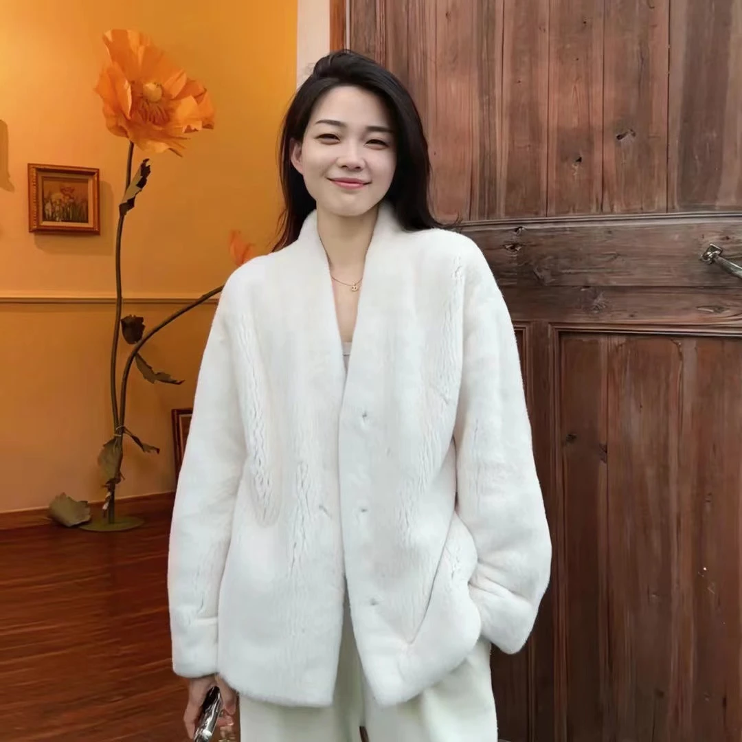 女士新款外套2024爆款秋冬新款进口貂绒皮毛一体中长款女