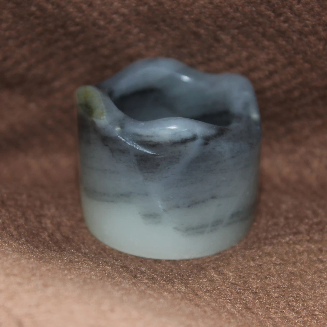 新疆和田玉青花扳指 内径22