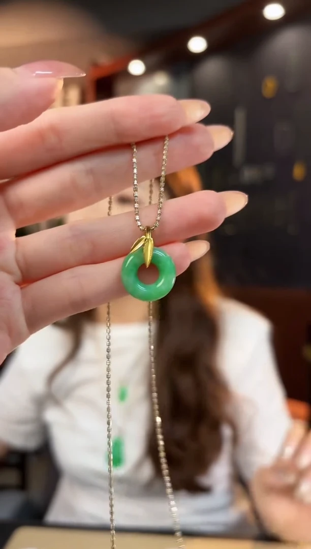 【闪购商品】翡翠吊坠(不含链)银S925镶嵌缅料A货/支持复检/一件