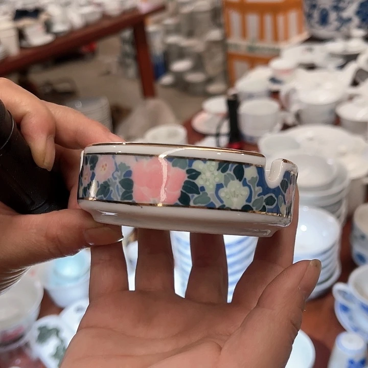 醴陵高温瓷微暇无磕碰9厘米