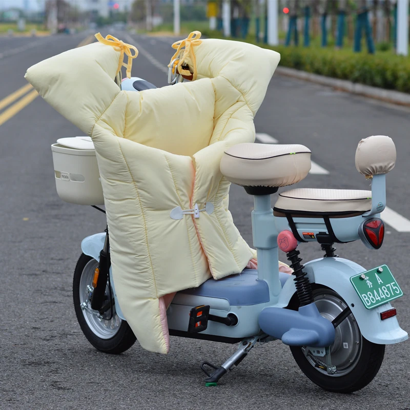 电动车挡风被冬季加绒加厚防水电瓶摩托车冬天新款保暖御寒挡风罩