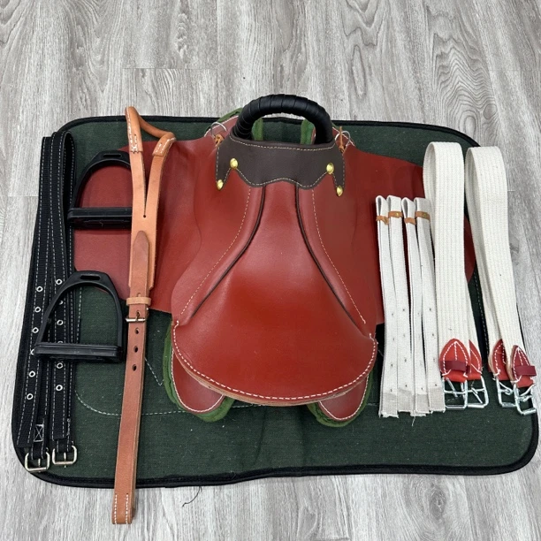 新款马鞍纯牛皮大马马鞍整套配件精品扶手游客骑马马鞍马术运动