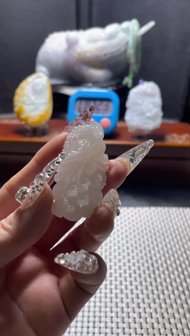 【闪购商品】定制翡翠未镶嵌挂件