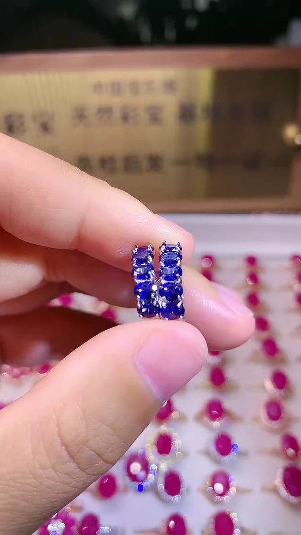 【闪购商品】蓝宝石耳饰银S925镶嵌.