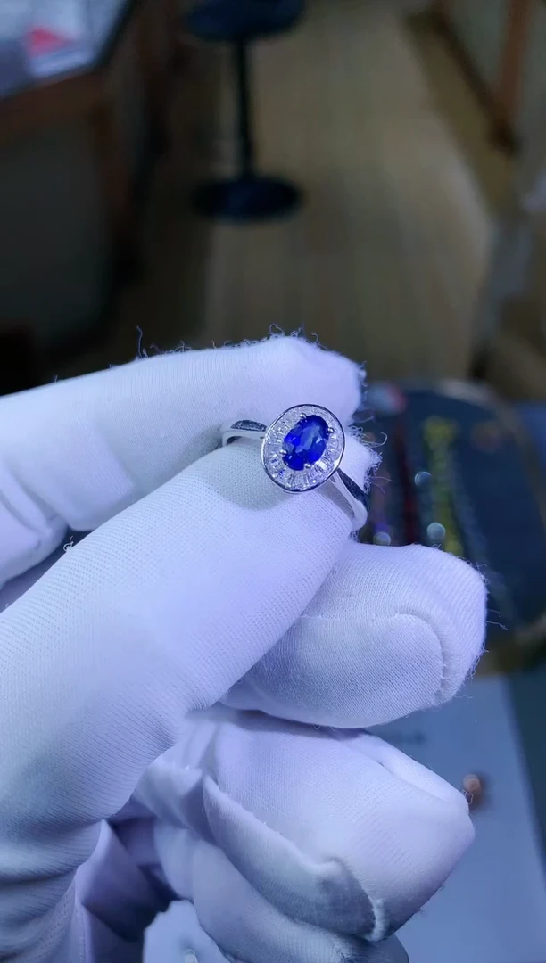 【闪购商品】蓝宝石戒指银S925镶嵌.