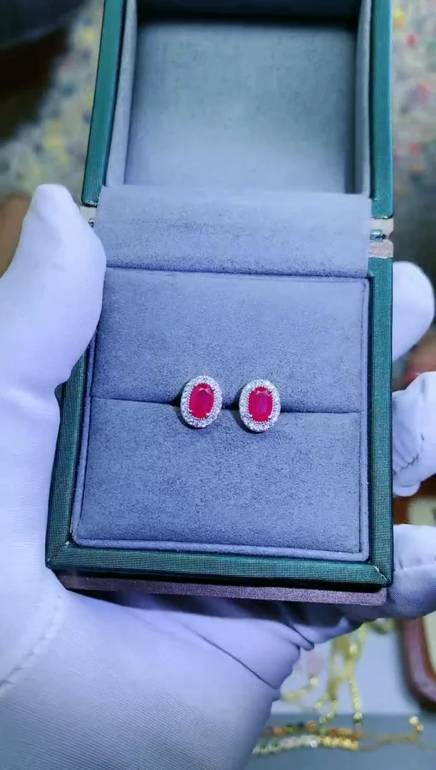【闪购商品】红宝石耳饰银S925镶嵌.