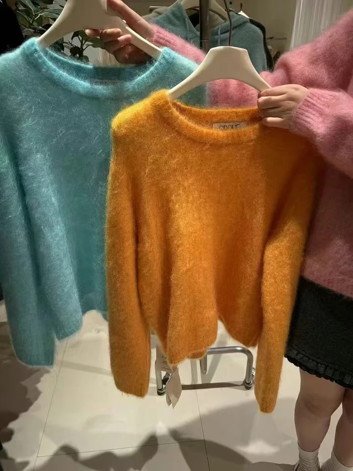 DM新款 毛很长的纯色毛衣 有点爱
