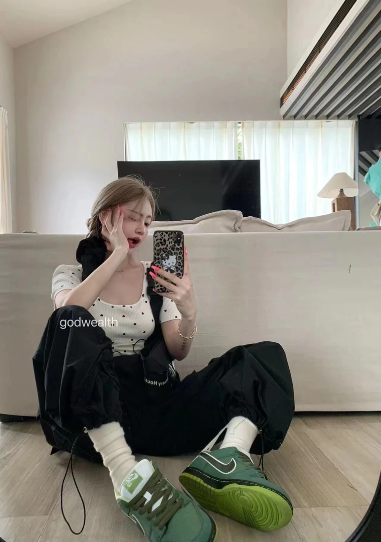 GOD财神新款 辣妹爱心短款打底短袖T恤800053