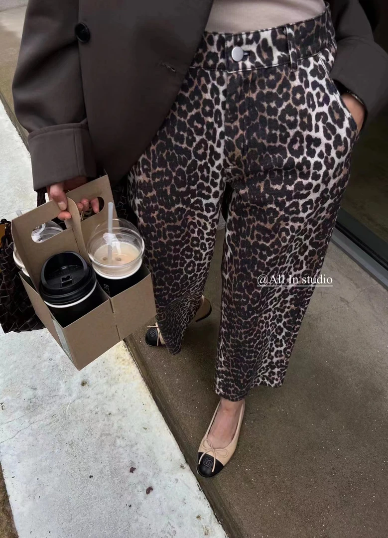 All In早秋新款 九分简约豹纹牛仔裤0076
