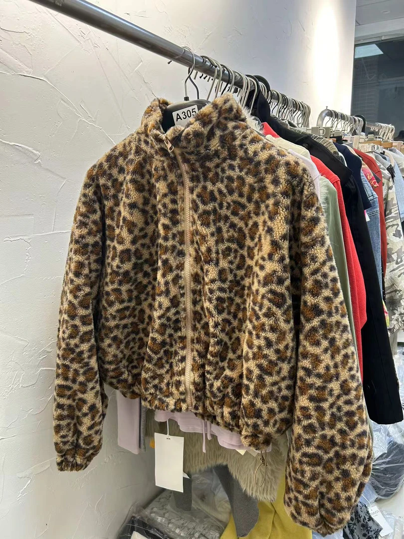 谢欧奈新款 很厚实的拉链小立领豹纹毛茸茸的外套24139