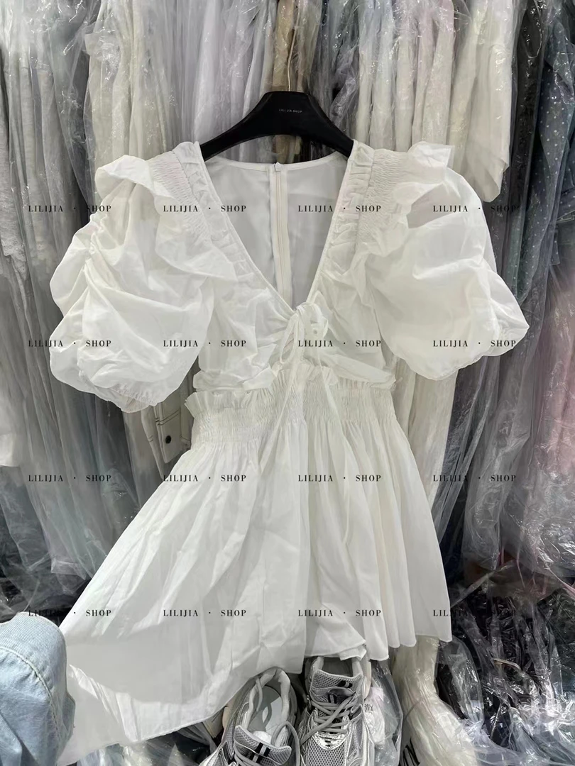 很仙的新款白色连衣裙 松紧腰泡泡袖的感觉8171