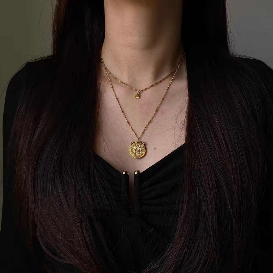 钛钢珐琅项链 采钰同款法式钛钢不掉色卫衣叠带幸运星--项链