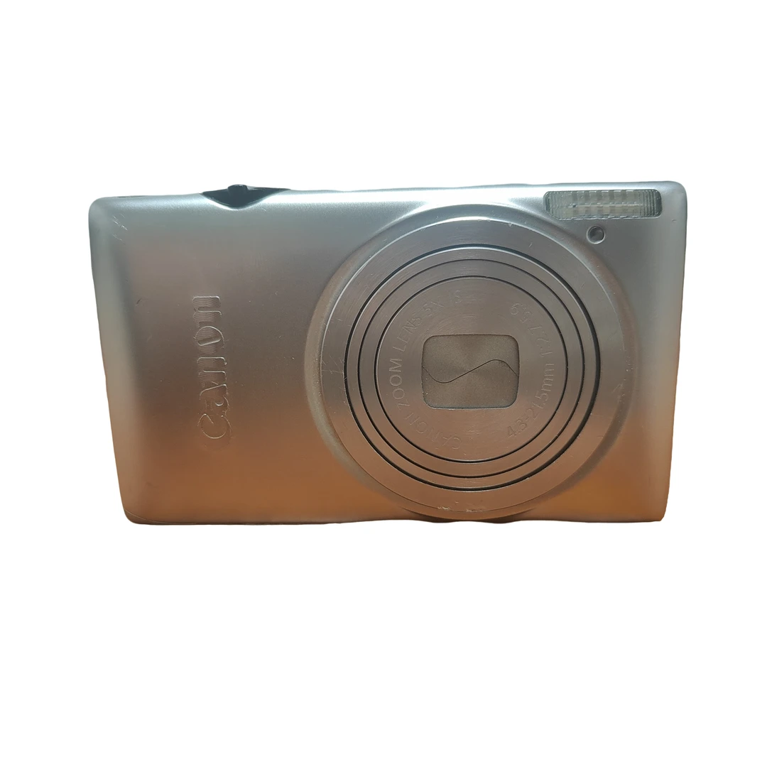 9新 Canon/佳能 220hs福利款有轻微划痕小掉漆，底部橡胶盖子掉了