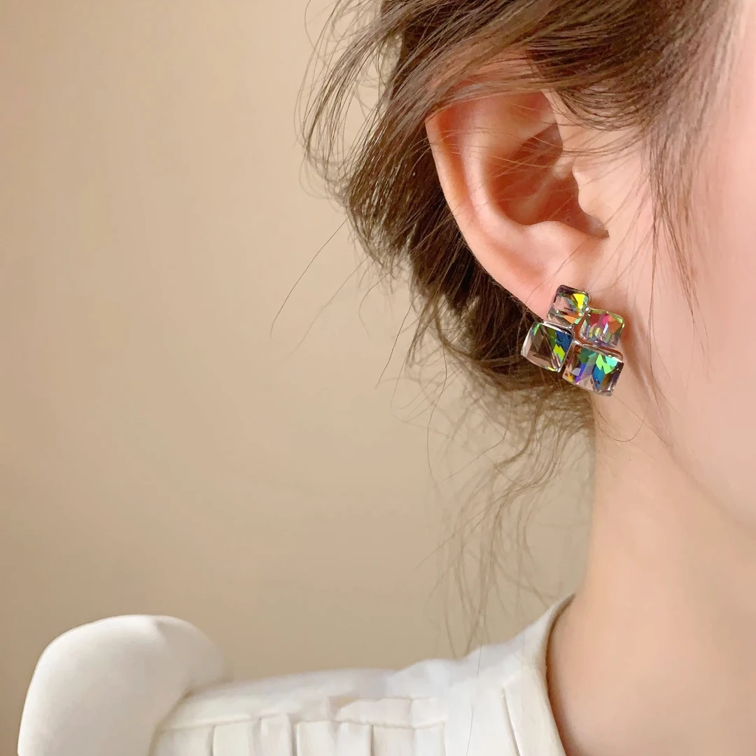 合金耳饰 YIZUN.CHOMEL简约缤彩方块耳钉女高级耳环新款百搭耳饰