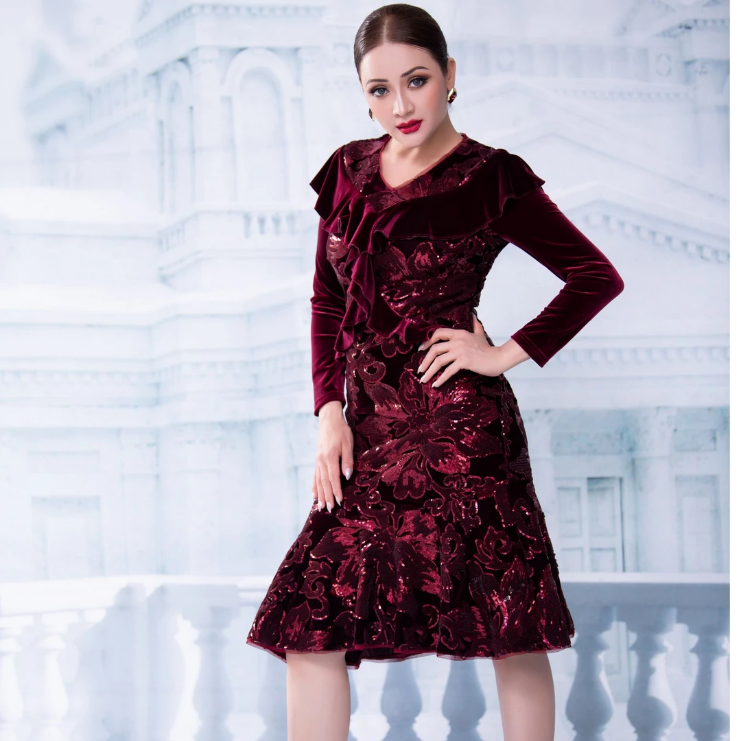 210025 秋冬瘦身时尚收腰丝绒连衣裙