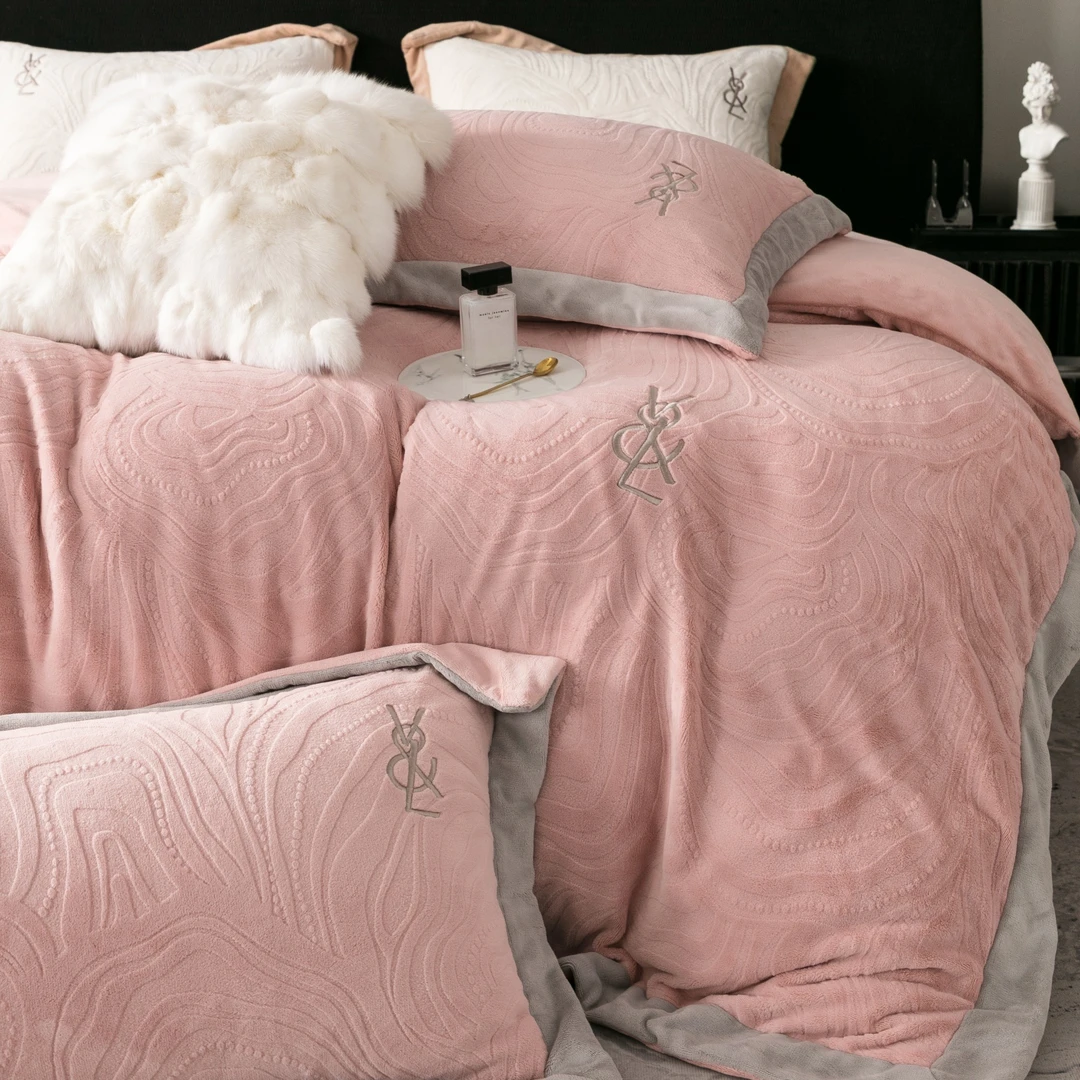 【沐梵家居】A类全消光250克！云绒系列 立体剪花刺绣款床品—普里斯