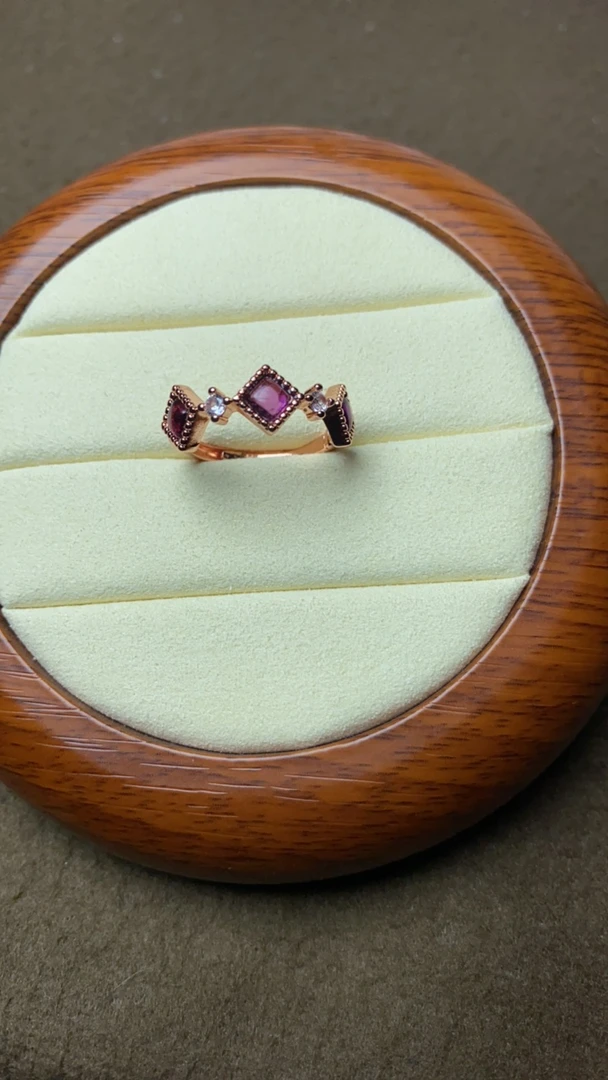 天然锆石女款戒指