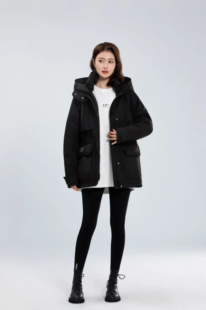 冲锋衣羽绒服户外休闲女士多功能连帽收腰中长款加厚保暖时尚
