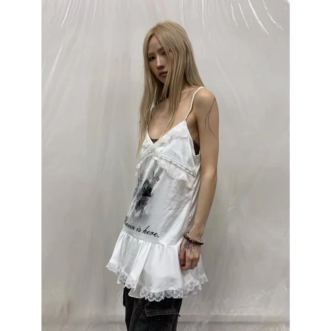 【jeong ill现现】梦幻蕾丝白色段光印花吊带连衣裙