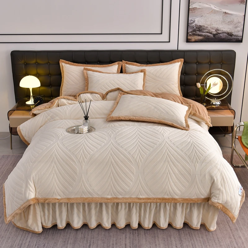 冬季轻奢简约欧式雕花牛奶绒四件套双面绒加厚保暖加绒被套床单