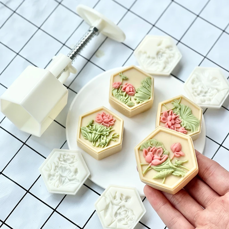 2024新款【六边荷叶】月饼模具 50-65克国潮风绿豆糕手压塑料工具