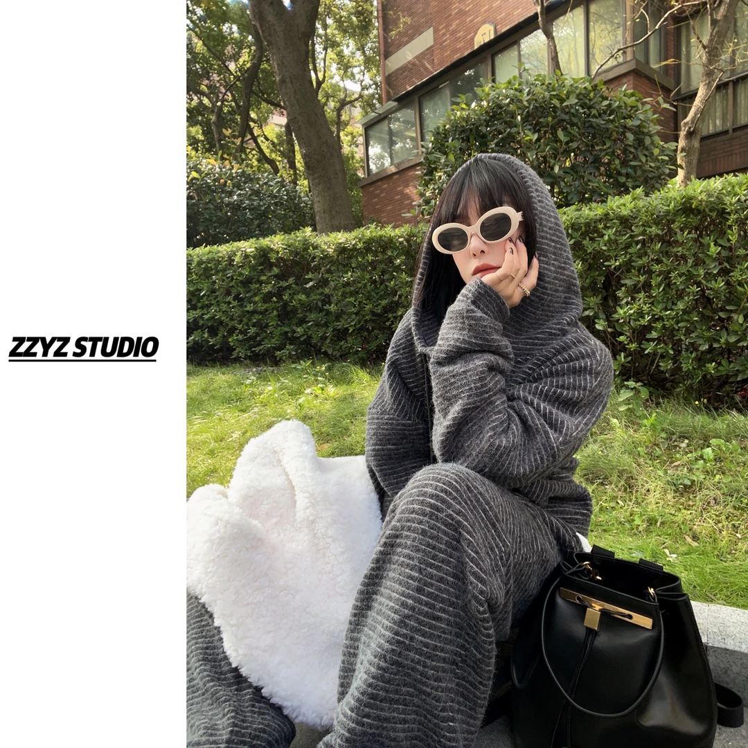 【ZZYZ】“京畿道Walk”设计感拉链连帽外套+宽松直筒长裤条纹套装
