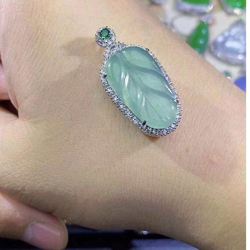 天然翡翠冰叶子翡翠