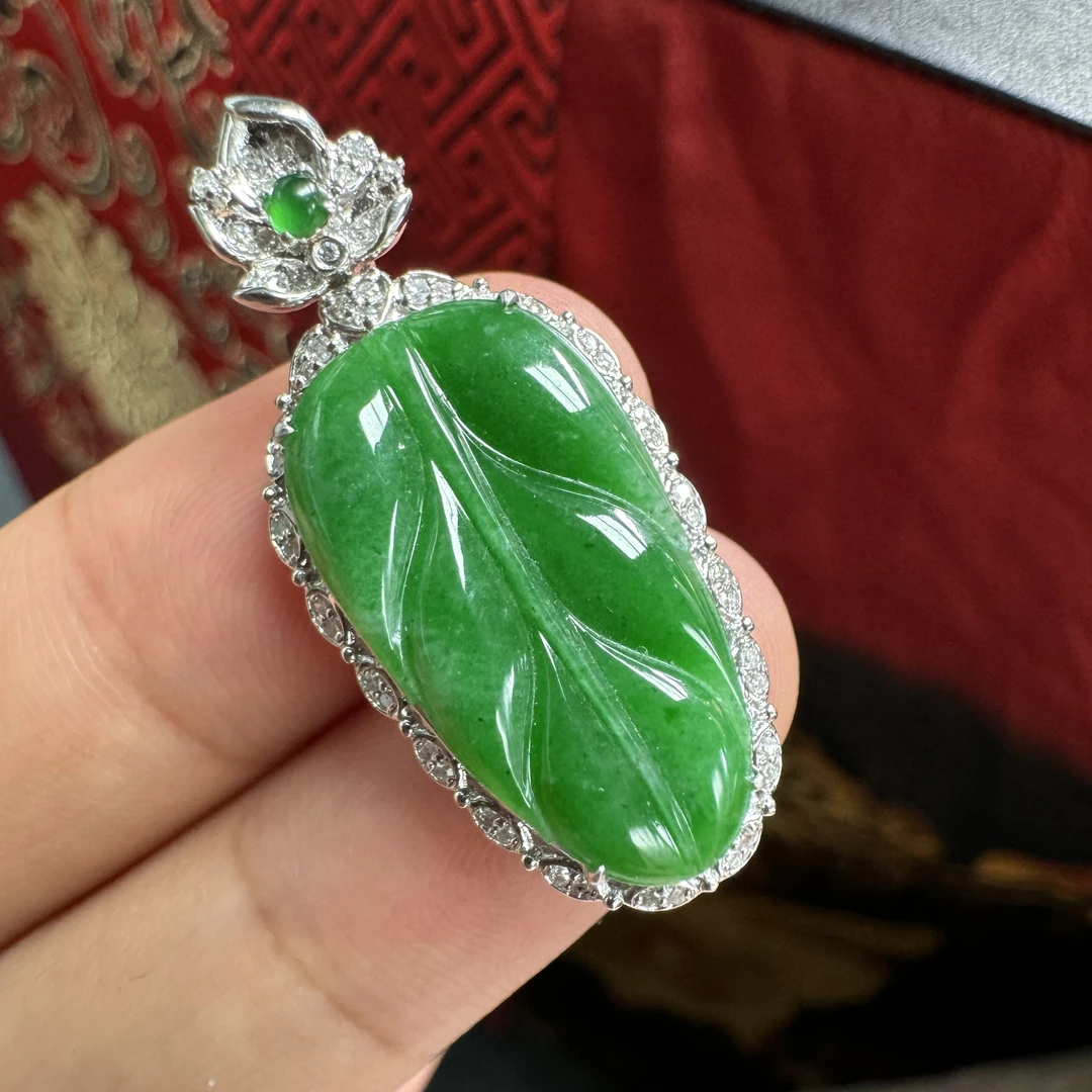 18K金叶子天然翡翠
