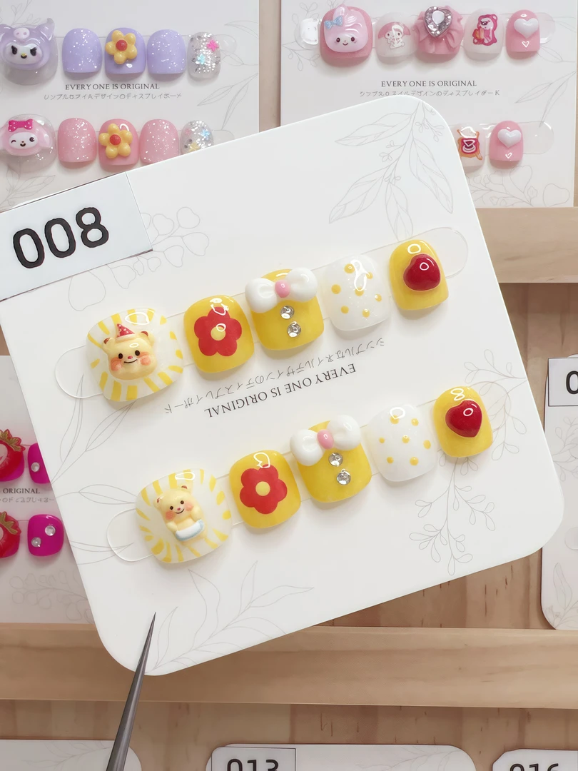 艾瑞可纯手工穿戴甲红色小朋友3到13岁可戴可爱黄油小熊爆款