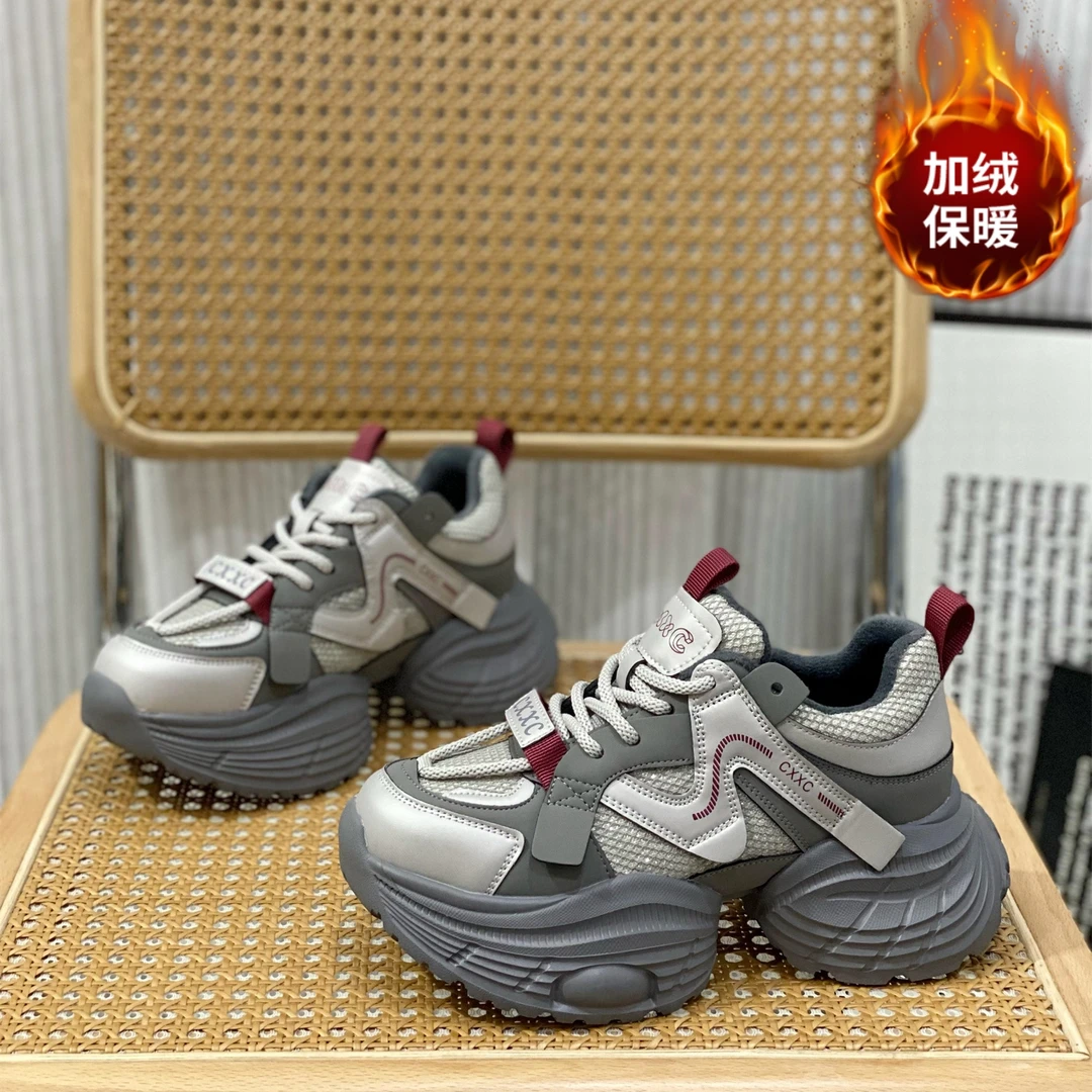 加绒真皮老爹鞋女2025新款冬季保暖复古显脚小运动鞋轻便休闲棉鞋