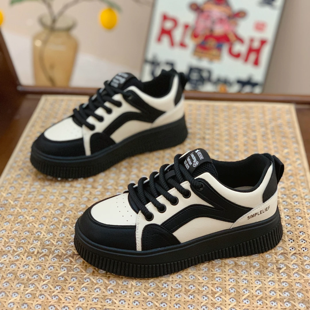 复古厚底增高港风板鞋女2025春季新款高级小众时尚百搭休闲运动鞋