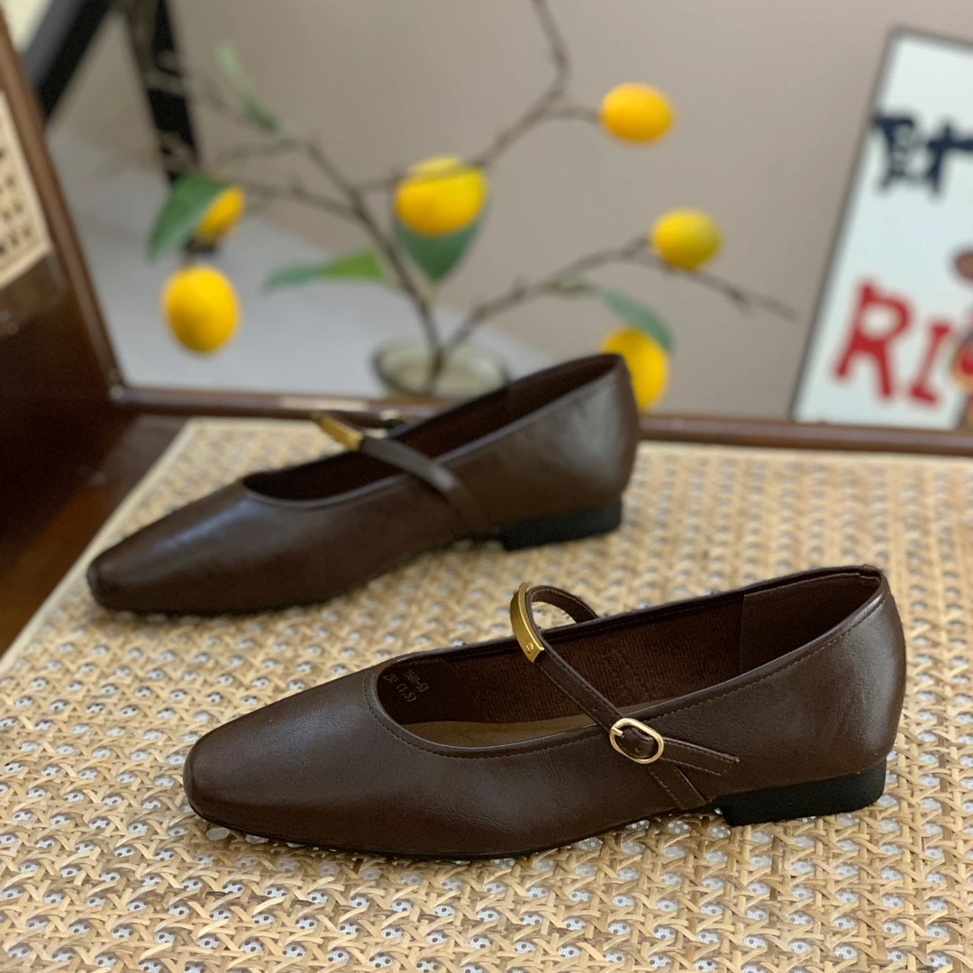 法式方头浅口单鞋女2025秋季新款平底复古棕色玛丽珍鞋温柔晚晚鞋