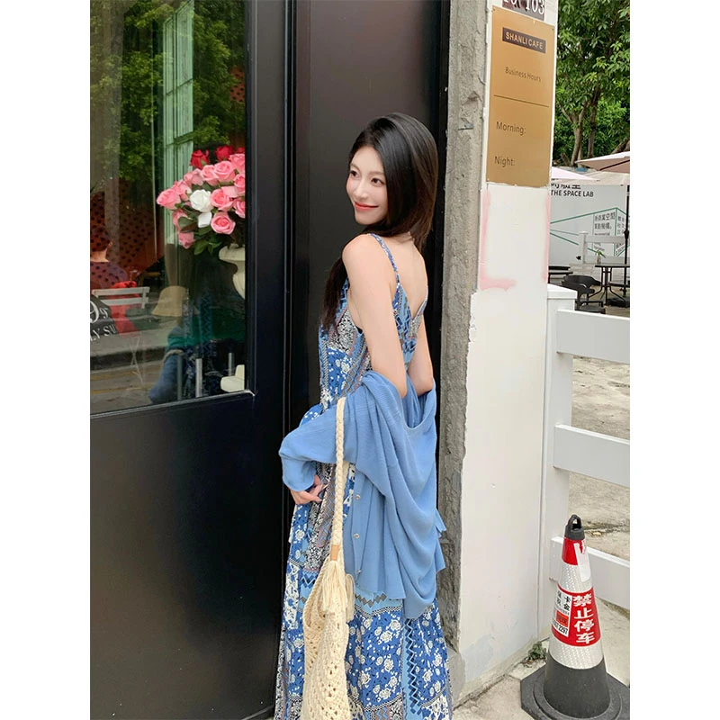 夏季新款穿搭一整套洋气针织开衫上衣配波米西亚碎花吊带裙两件套