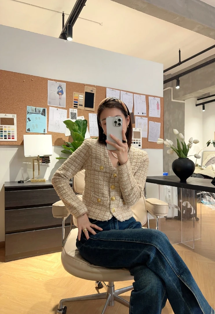 《复古名媛风v领开衫》小香风气质时尚法式秋冬休闲长袖百搭显瘦