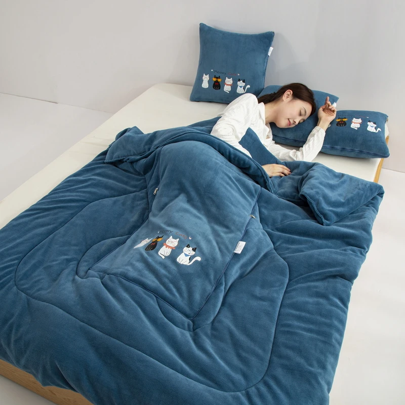 折叠加厚抱枕被子两用办公室空调枕头午睡毯二合一汽车载靠枕靠垫