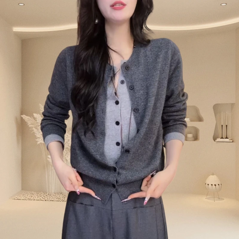 高级灰拼接假两件毛衣女秋冬新款休闲百搭宽松显瘦大码开衫外套潮