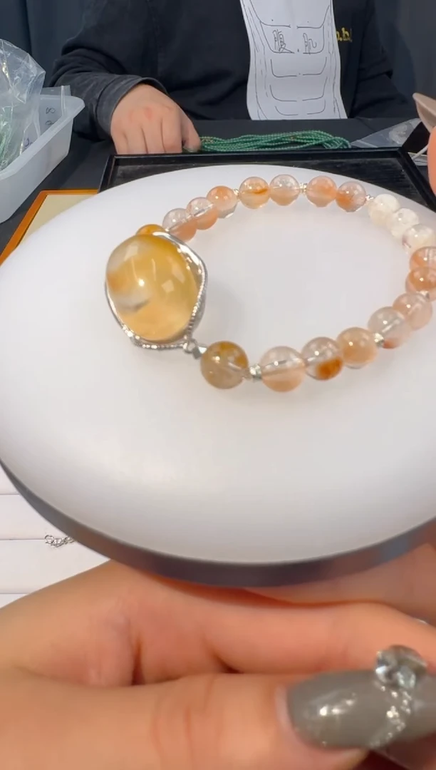 【闪购商品】水晶手链银S925镶嵌橘兔毛蛋面款
