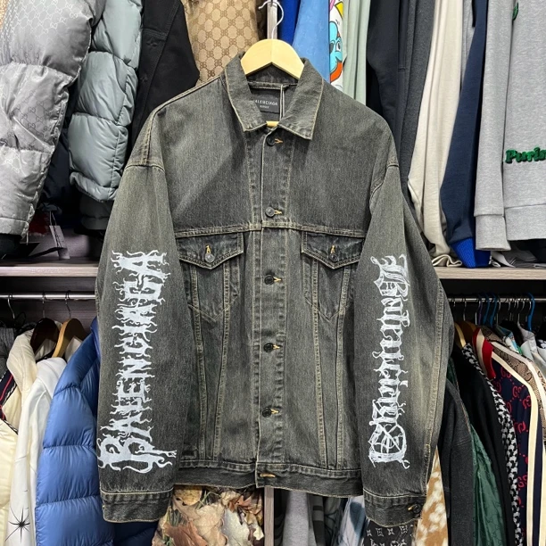 99新巴黎世家龙年限定牛仔外套 尺码：S