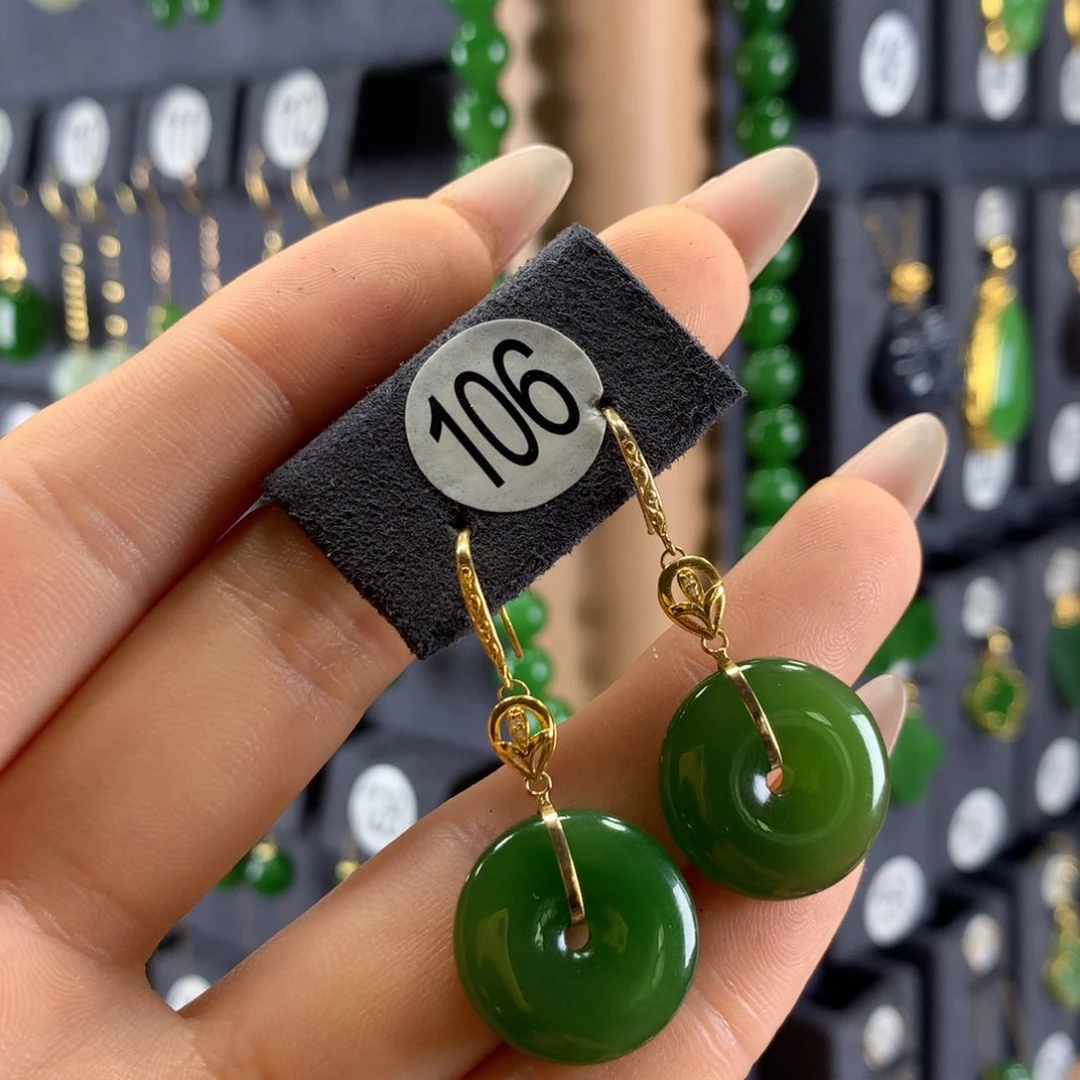 和田玉耳坠18K金镶嵌琴*格