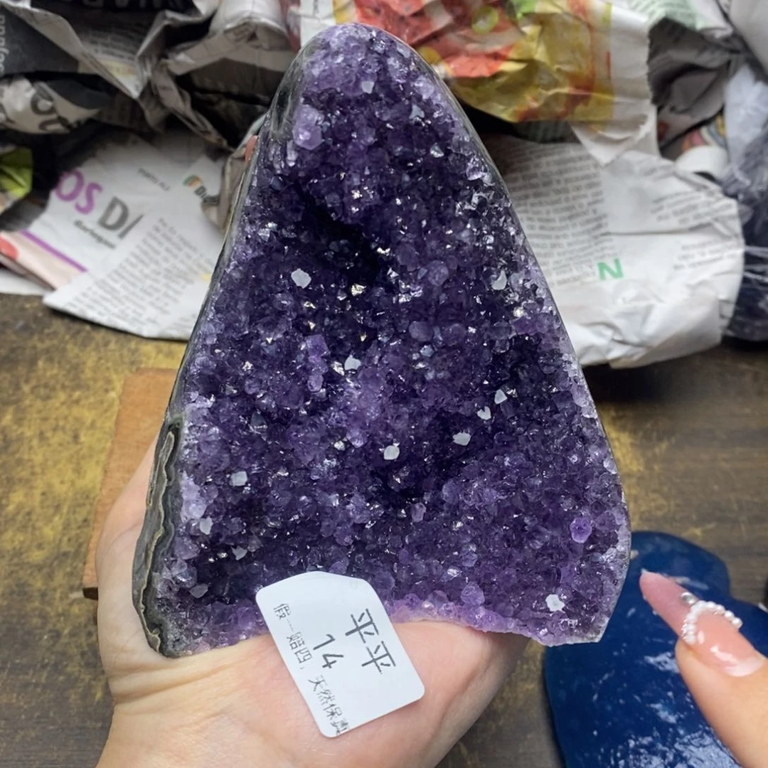 紫晶乌拉圭未镶嵌