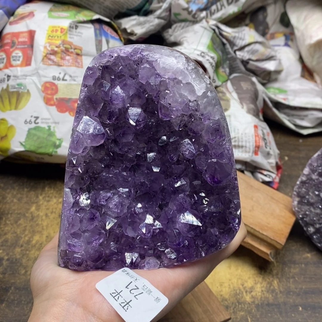 水晶乌拉圭未镶嵌