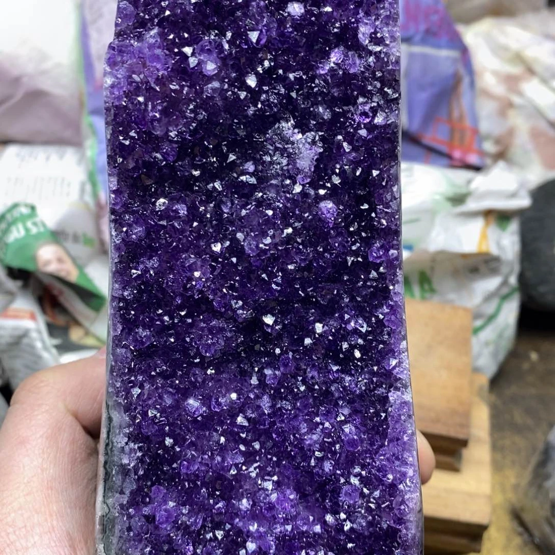 紫晶乌拉圭未镶嵌