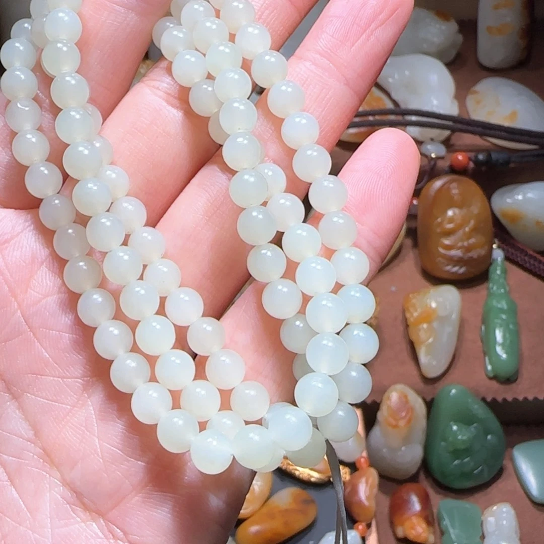 和田玉颈饰未镶嵌