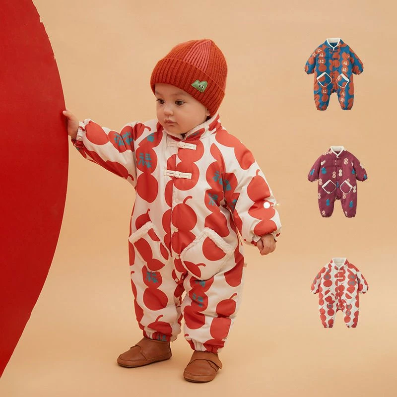 巴拉甄选2023新年冬新款男女宝宝夹棉新年连体衣儿童外出爬服拜年